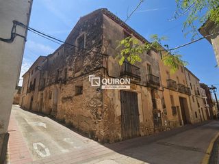 Casa  Major. 3 casas de pueblo en una completamente a reformar en masllorenç