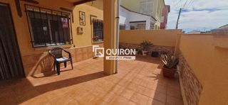 Maison jumelée  Verge de montserrat. Oportunidad en les peces! acogedora planta baja con aire acondic