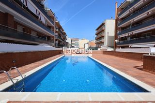 Àtic  Sant vicenç. Ático con piscina comunitaria en el tancat el vendrell