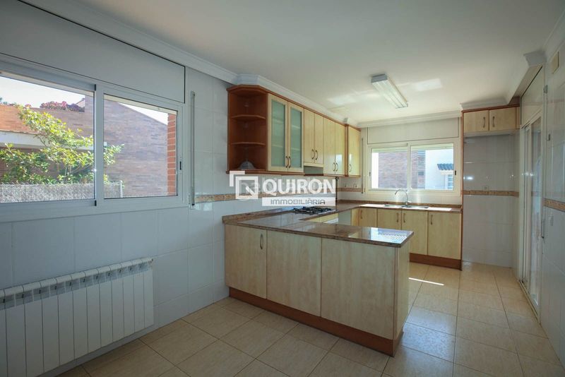 Foto 4b634fa5-c70a-4fed-8628-1104baf9e778. Xalet amb calefacció aparcament a Ciutat jardí Bonanova Calafell