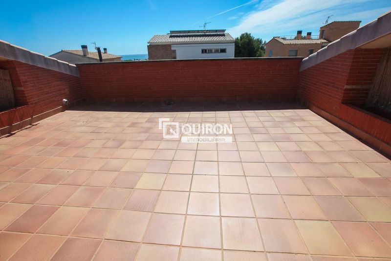 Foto 4dd5ba56-ecce-47bf-8377-527b738186b3. Xalet amb calefacció aparcament a Ciutat jardí Bonanova Calafell