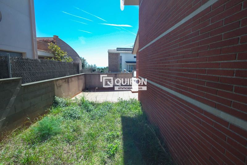 Foto f623c5c6-e436-4774-86d2-e7f50d9ad36a. Xalet amb calefacció aparcament a Ciutat jardí Bonanova Calafell