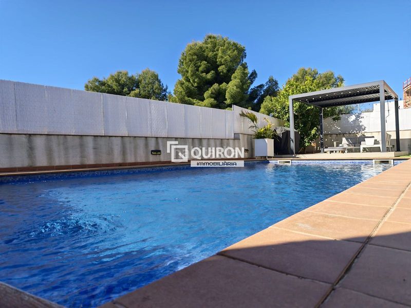Foto e3a8a193-8927-4f55-88be-e598f3bdfaa8. Xalet amb calefacció aparcament piscina a Ciutat jardí Bonanova Calafell