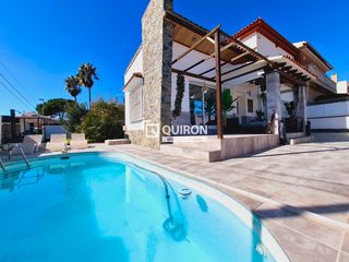 Maison  Montblanc. Espectacular casa esquinera para entrar a vivir en ubicación inm