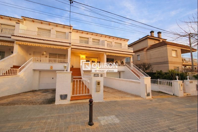 Foto 0f42defb-ce81-45e3-ab36-95564b0c6b5e. Casa adossada amb calefacció aparcament piscina a Segur de Calafell