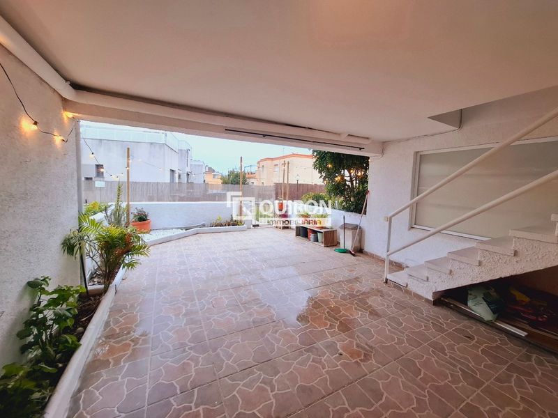 Foto dee88dda-4e88-4f57-8ef4-faffd1b4c818. Casa adossada amb calefacció aparcament piscina a Segur de Calafell
