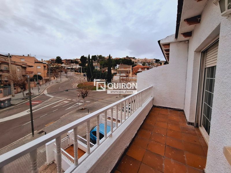 Foto e743efee-bc08-440b-9227-a91fe9c2434b. Casa adossada amb calefacció aparcament piscina a Segur de Calafell