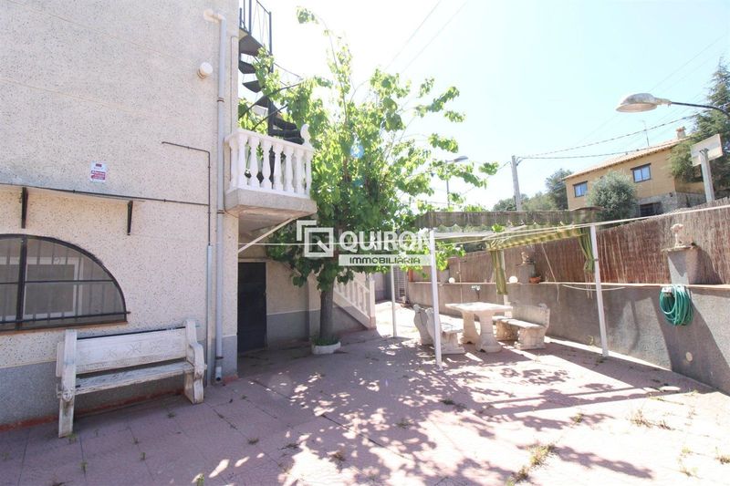 Foto 6dfe7bbf-8ea8-4add-ad44-b970f47ed63f. Casa adossada amb calefacció aparcament a Cunit residencial Cunit