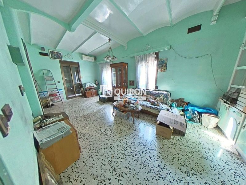 Foto 2a9fec4b-5cbc-4ae8-b174-a91ac6277d9c. Edificio en Eixample Tarragona