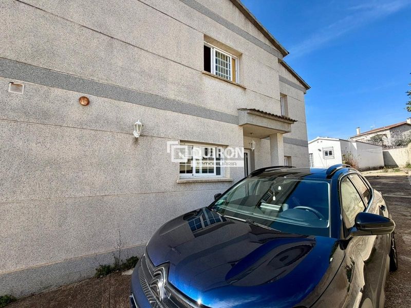 Foto fac2d7dd-ccb5-4716-9805-757f5393b9bb. Chalet dans Centre Vendrell (El)