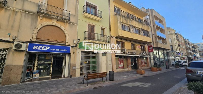 Foto 81a78651-77dd-43e6-8ecd-cfbc1efcddc2. Edifici a Centre Vendrell (El)