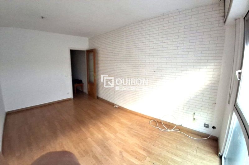 Foto bb6b7f7d-8ea0-414b-b150-0de462022a8c. Pis a Calafell platja Calafell