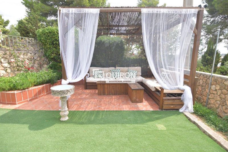 Foto a57abd64-a6e2-4ba5-924e-98c9d3ac0c95. Casa amb piscina a Montmell (El)