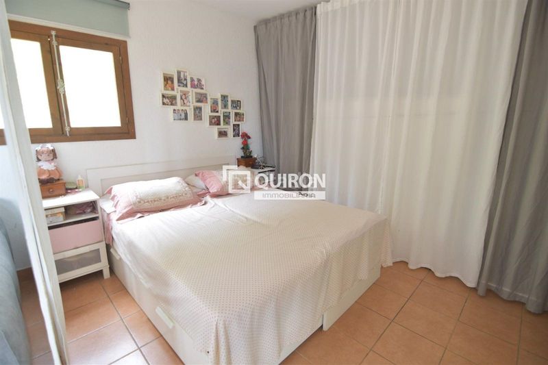 Foto a78706d3-1a83-4360-85b9-c837adabcea3. Casa amb piscina a Montmell (El)