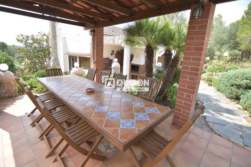 Foto dd854882-6717-476c-b245-c0eb147c0be9. Casa amb piscina a Montmell (El)