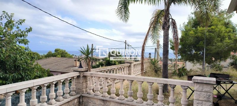 Foto 87b32ed0-b8aa-4d8b-8991-64851298dd4c. Xalet amb calefacció aparcament piscina a Segur de Calafell nucli urbà Segur de Calafell