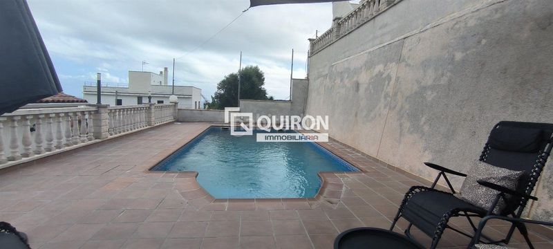 Foto eaf388b3-35dc-4c06-9a0a-36e43511b05b. Xalet amb calefacció aparcament piscina a Segur de Calafell nucli urbà Segur de Calafell