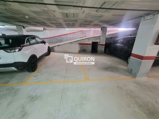 Parking coche  Lleida. Centro comercial de torredembarra junto pere badia
