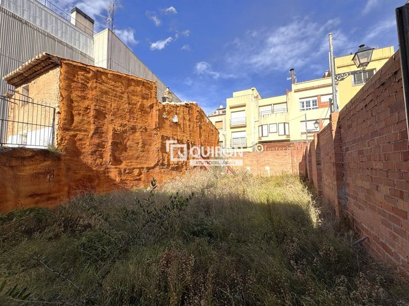 Foto e0e4ffc7-2c10-4a56-ba35-7427b57034e5. Finca rústica a Centre Vendrell (El)