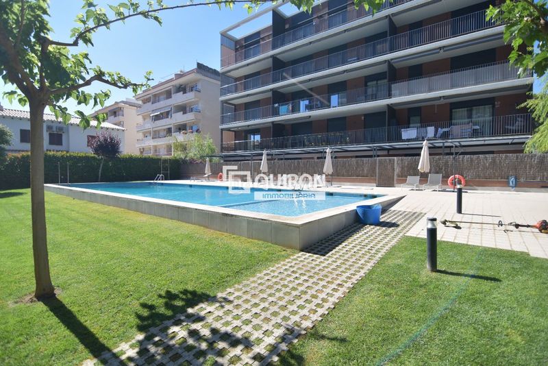Foto 31e9dd1e-e209-487a-924e-147505c87ef5. Dúplex amb aparcament piscina a L´Estany Calafell