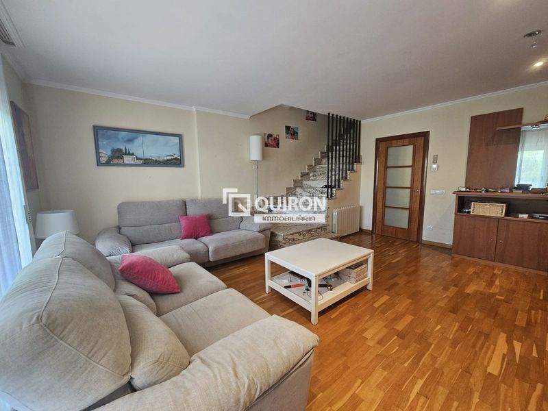 Foto c0158d26-78d6-4cbb-9251-7f87f5b93bc5. Casa adossada amb calefacció a Centre Vendrell (El)