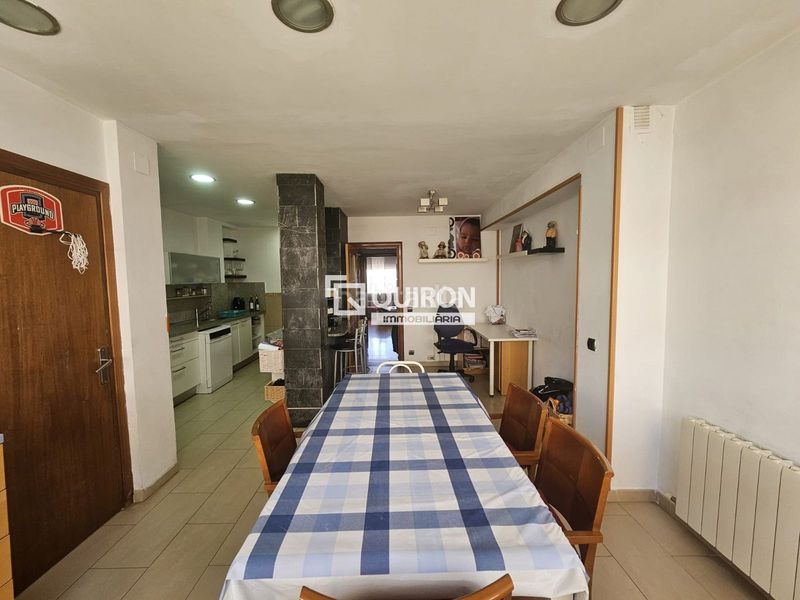 Foto f92886ba-0350-4d88-a1be-a6b83d55d11c. Casa adossada amb calefacció a Centre Vendrell (El)