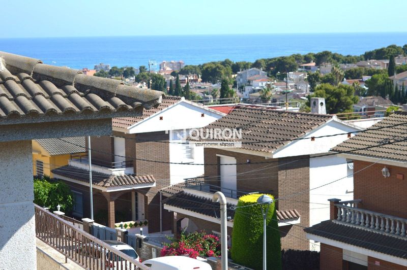 Foto e29abf64-43ef-44f9-a3ed-3715410a8ba4. Pis amb calefacció aparcament piscina a Segur de Calafell nucli urbà Segur de Calafell