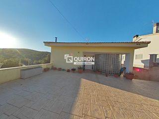 Chalet  Claudio coello. Chalet en venta en la bisbal del penedes
