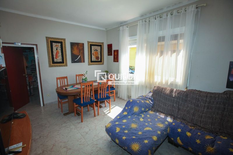 Foto cd90f03d-52ff-4b64-8614-b27aff017b5d. Pis amb calefacció aparcament a Calafell platja Calafell