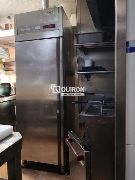 Foto b39070c0-f370-485b-a3d1-e9bd7a87920b. Local comercial a Centre Castelldefels