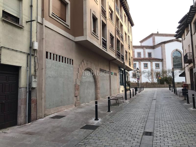 Foto e6793bc3-ec35-4f91-9271-5ee9aa480044. Alquiler local comercial  en el centro de cangas de onis en Cangas de Onís