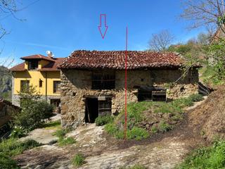Casa  Gamonedo. Venta de cuadra de piedra