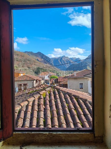 Foto ef186fbf-6632-4d4d-a92d-5601e7f61948. Casa a Amieva