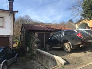 Casa a Cabrales. Venta de cuadra de piedra con tejado en perfecto estado  admite