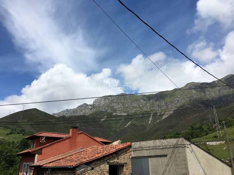 Foto c98fb480-3f0c-4d06-b40b-4da7c55e216a. Casa a Peñamellera Alta