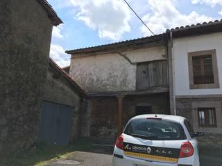 Casa a Peñamellera Alta. Cuadra de piedra en rozagas  peñamellera alta
