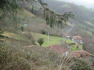 Terreno residencial en Parres. Venta de parcela edificable enclavada en plena naturaleza
