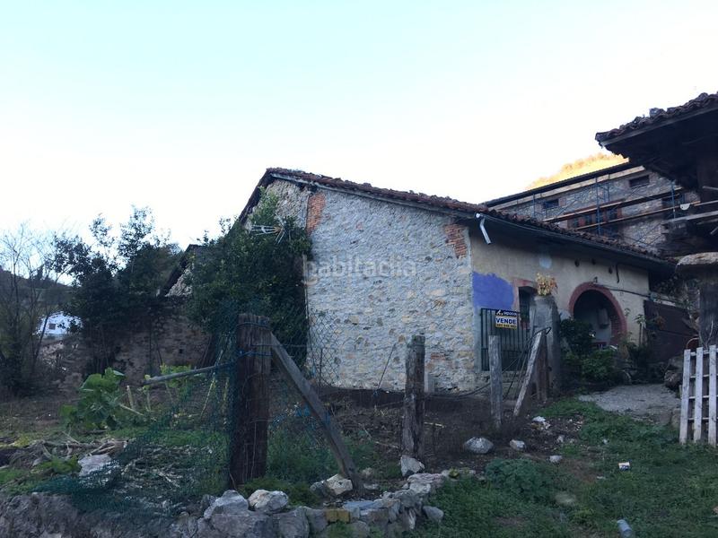 Foto a084f629-fcc8-4f63-bdd2-846a8e3cd0c1. Casa s con terreno en el concejo en Amieva