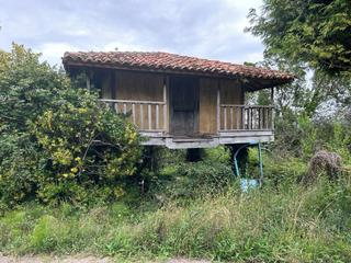 Terreny residencial a Parroquias suroccidentales. Finca edificable con horreo