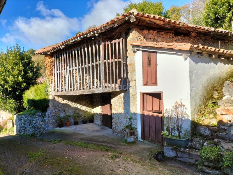 Foto 8568a0c8-40a1-40bd-9fa0-9f2bc7ba2650. House in Parres