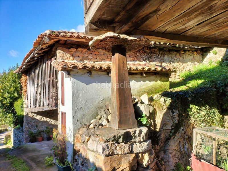 Foto b4154a13-0ac9-4743-bac7-9d1e9c2378b5. House in Parres