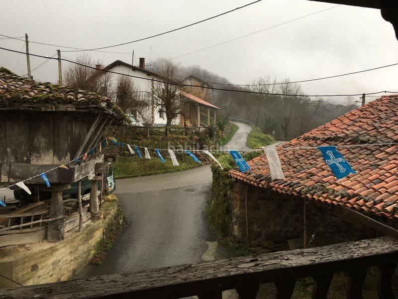 Foto b2f595fc-30e4-4cdc-9b0f-cf10a91dc2b6. Casa  para reformar con terreno de 400 m2 en Amieva