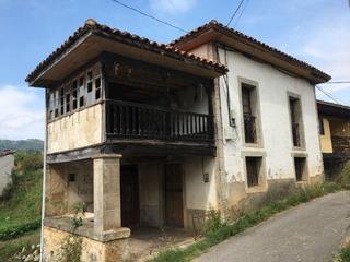 Maison  Mestas de con. Casa para rehabilitar a 10 km. de cangas de onis