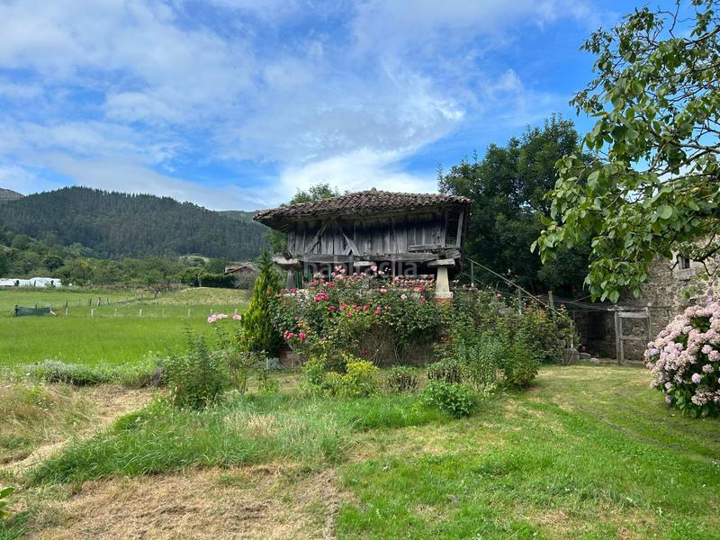 Foto 32680d0b-269a-4cc0-aa98-27c78803f068. Maison dans Parres