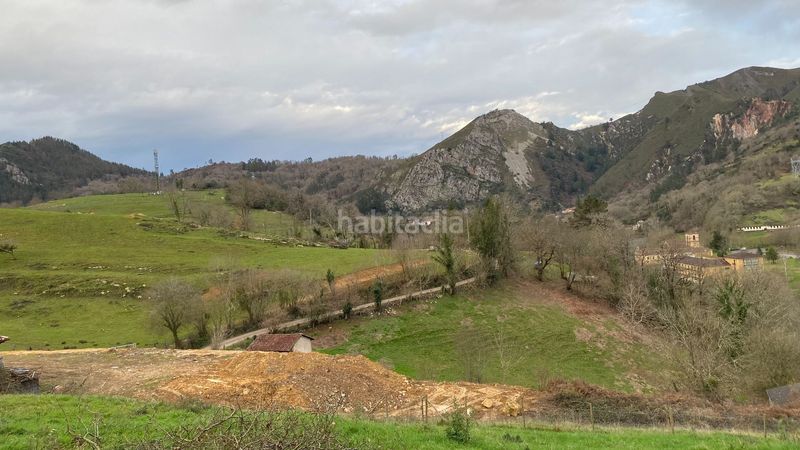 Foto e5aa658d-6ef9-4b0a-867f-e5a4f1e15439. Terreny residencial a Parres