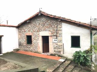Maison à Cangas de Onís. Casa independiente con garaje en el concejo de cangas de onís