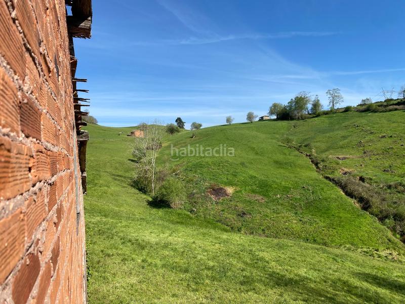 Foto ea0d81e1-f6a3-4e6a-b812-fa0be504b1c8. Casa conjunto de dos fincas con cuadra en onis en Onís