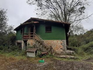 Maison à Cangas de Onís. Finca con vivienda cerca de cangas de onis