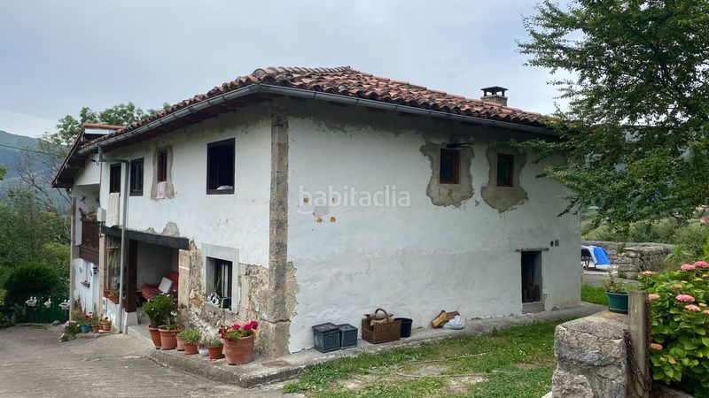 Foto 11d3da2e-3ddf-4649-bd3c-d86d2cda45ff. Casa a peruyes 49 a Cangas de Onís