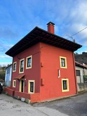 Maison à Cangas de Onís. Casa de 3 dormitorios en cangas de onis